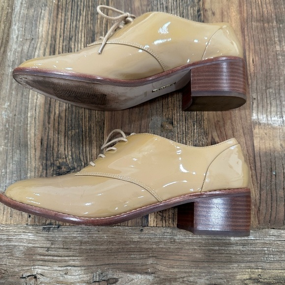 Louise et Cie Tan Patent Leather Loafers - Picture 4 of 6